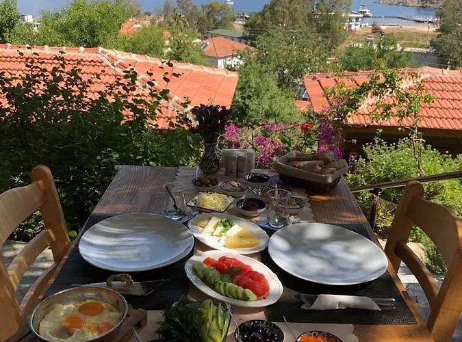 Ξενοδοχείο Palmira Bungalow & Camping